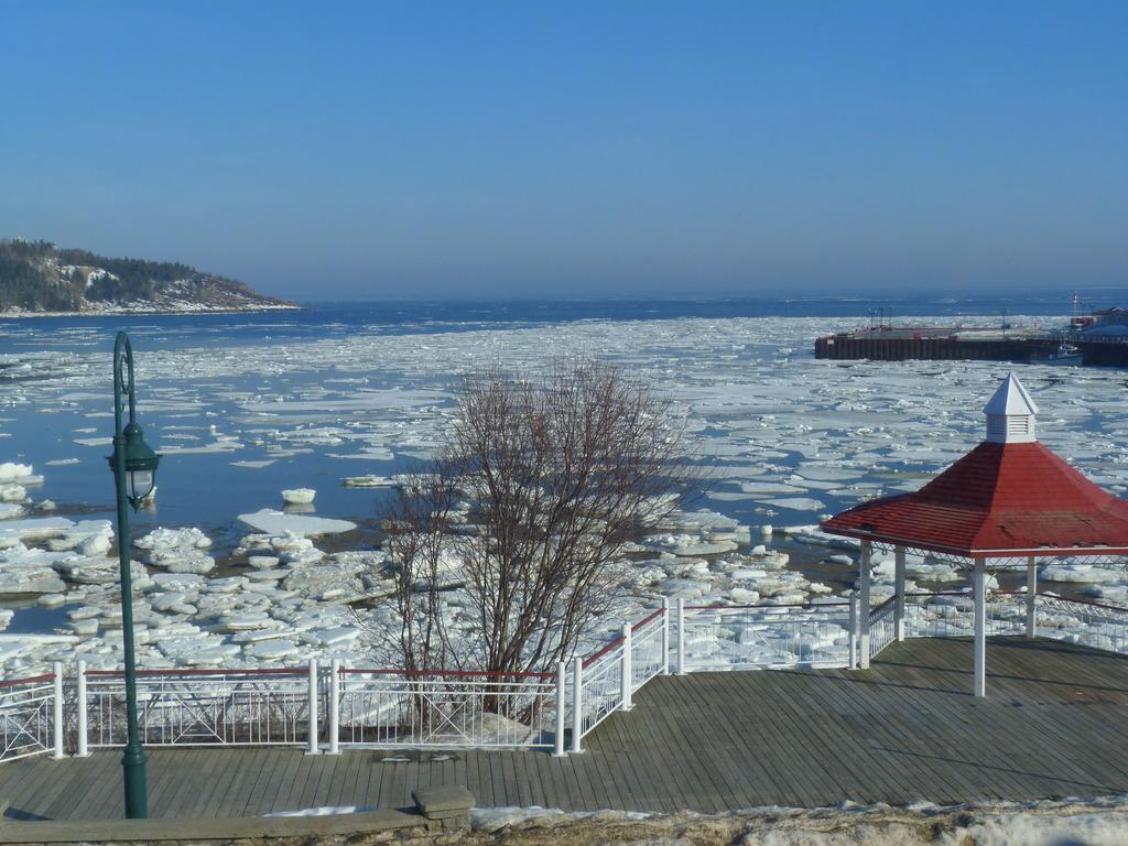 La Merveilleuse - Baie De Tadoussac Vue Panoramique Exterior photo